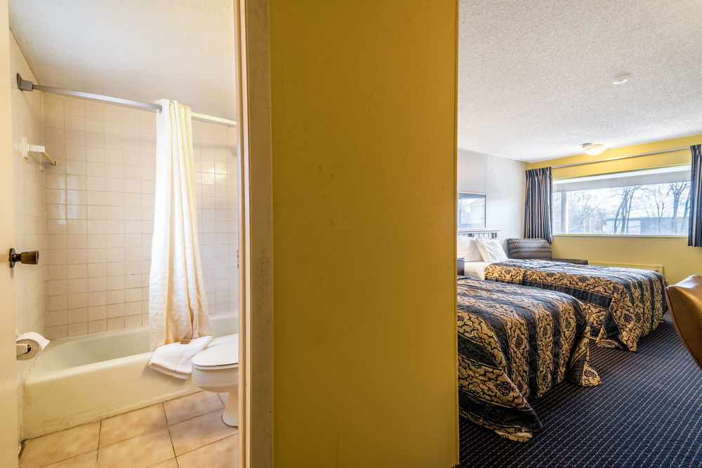 Red Carpet Inn & Suites Albany Airport Олбані Екстер'єр фото